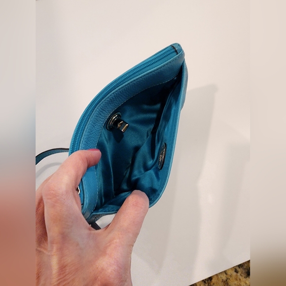 Coach Turquoise Leather Turn Lock Medium Wristlet - Picture 6 of 7